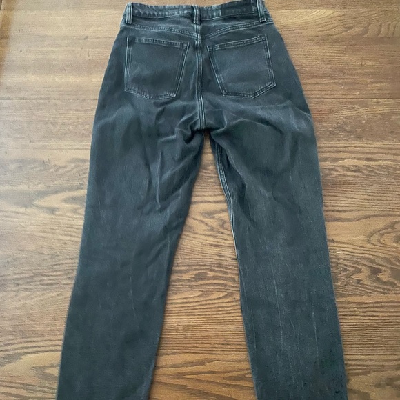 Abercrombie & Fitch “The Mom Highrise Jeans” - Picture 6 of 6